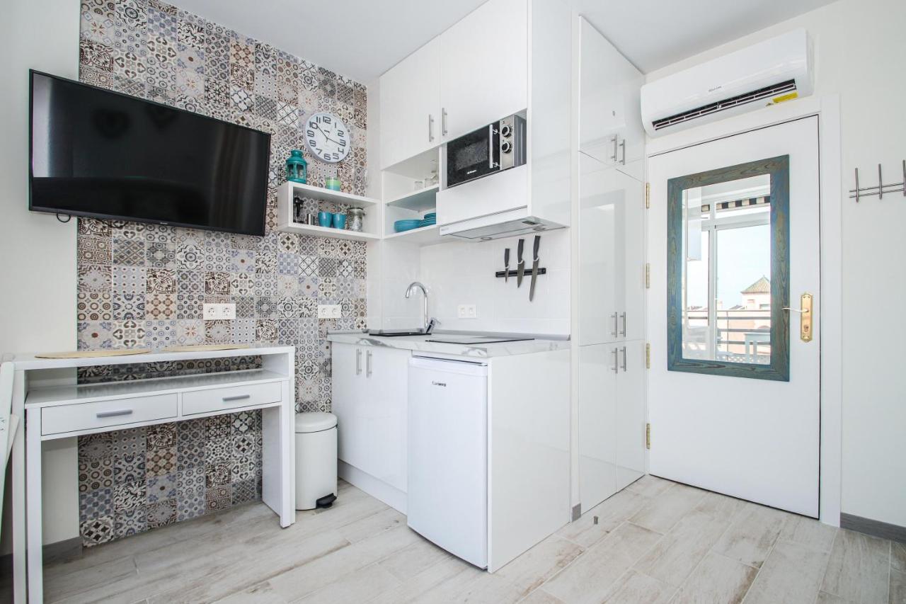 Stylish Studio For Rent With Fantastic Location In Marbella Promenade. Apartment Bagian luar foto